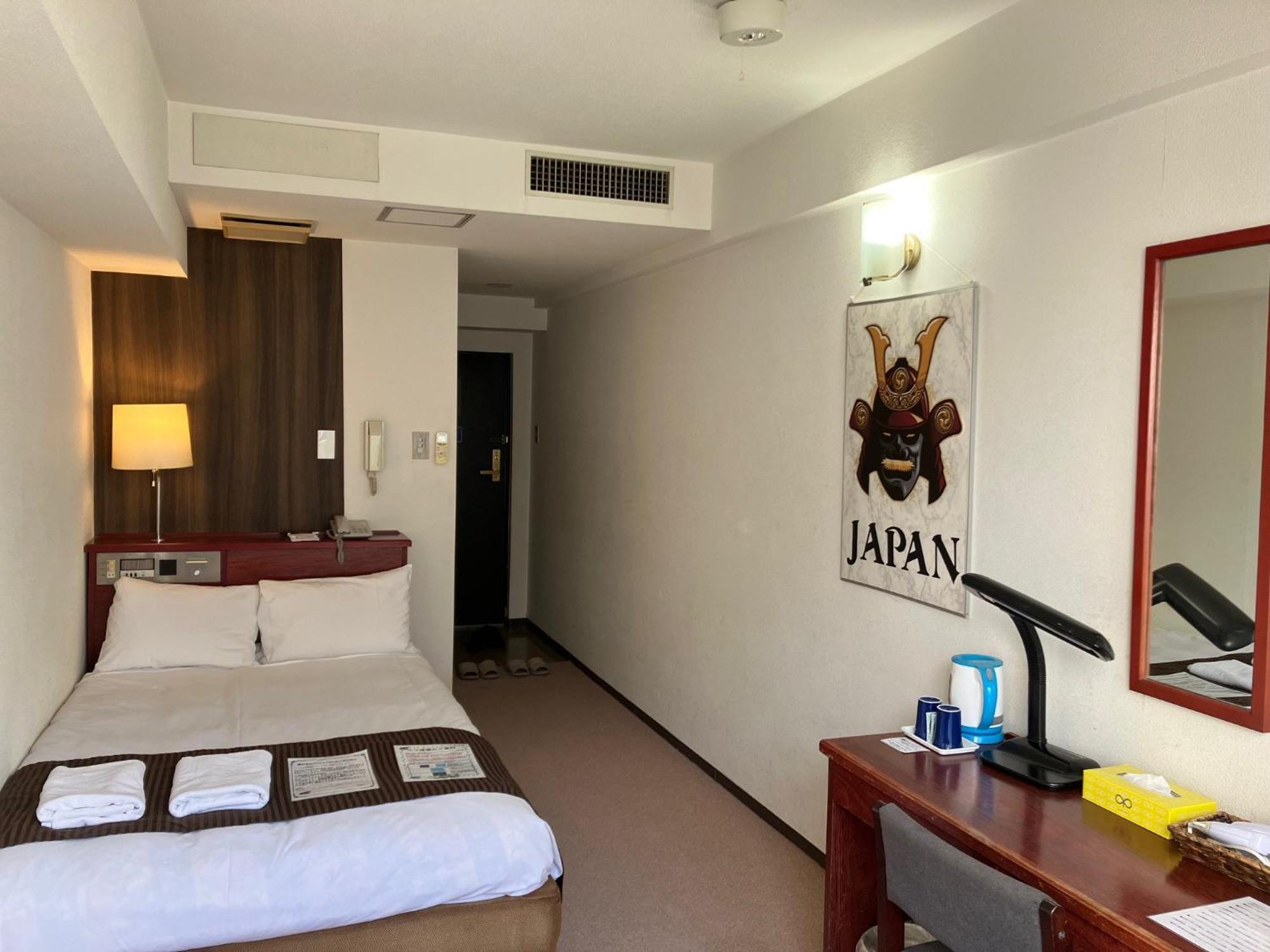 Sky Heart Hotel Koiwa Tokio Buitenkant foto